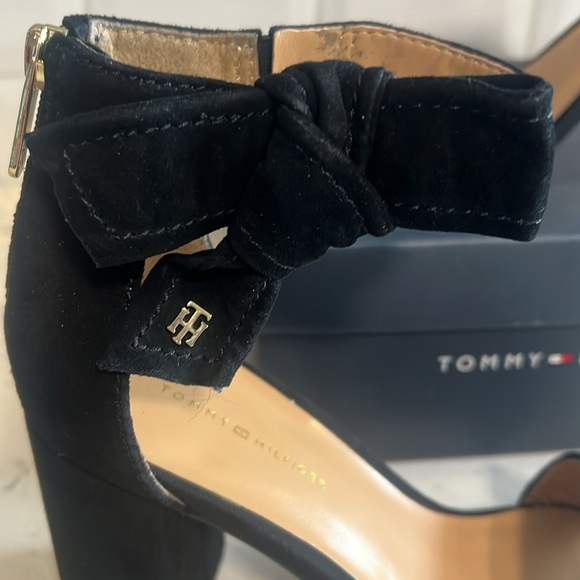 Tommy Hilfiger Black Heels 8.5 NIB - Picture 2 of 9